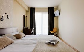 Hotel Corner House